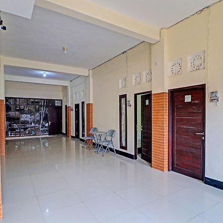 Oyo 91864 Holistic Stay Jimbaran Exterior foto